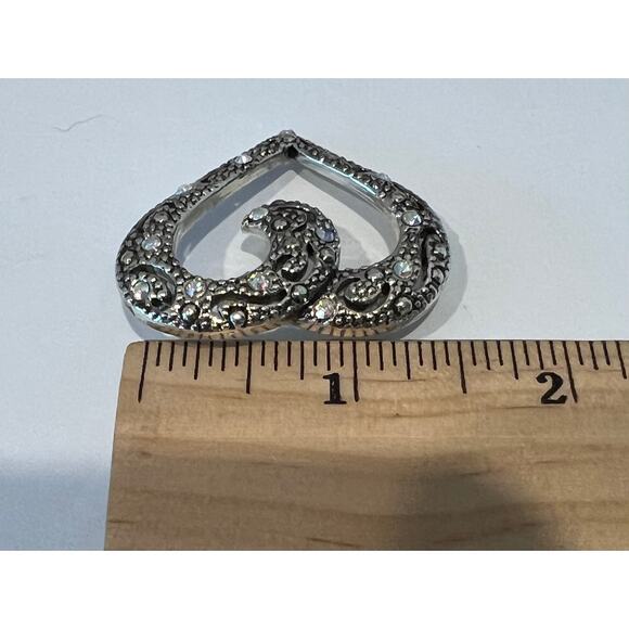 NWOT Faux Marcasite Heart with Aurora Borealis Crystal Rhinestones Brooch Pin - Picture 6 of 7